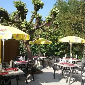 Alain Et Martine Hotel